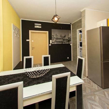 Double Room Flat In The Heart Of Students Town Sofia Exterior foto